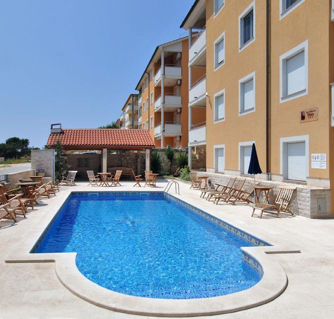 Apartments Flora Premantura Exteriér fotografie